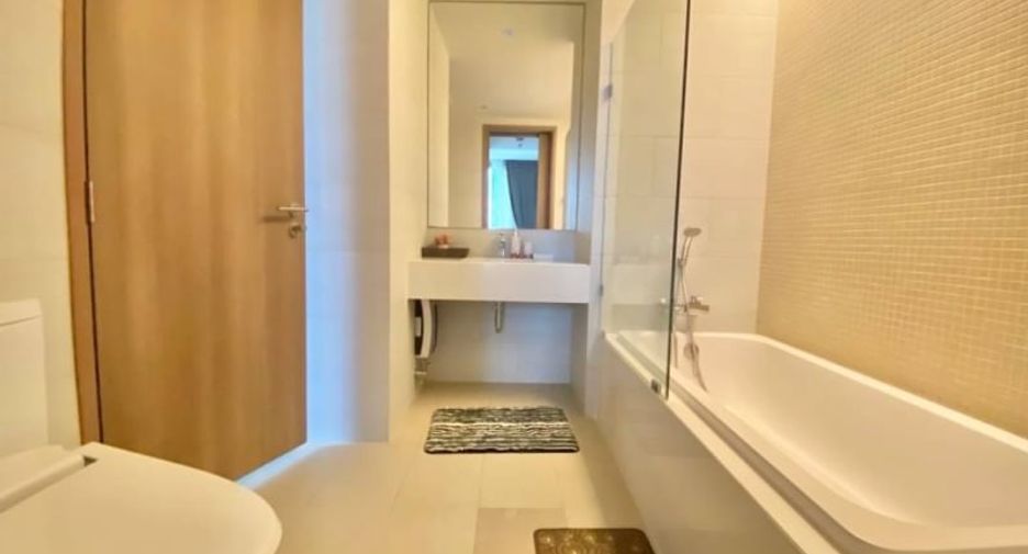 For sale 1 bed condo in Si Racha, Chonburi