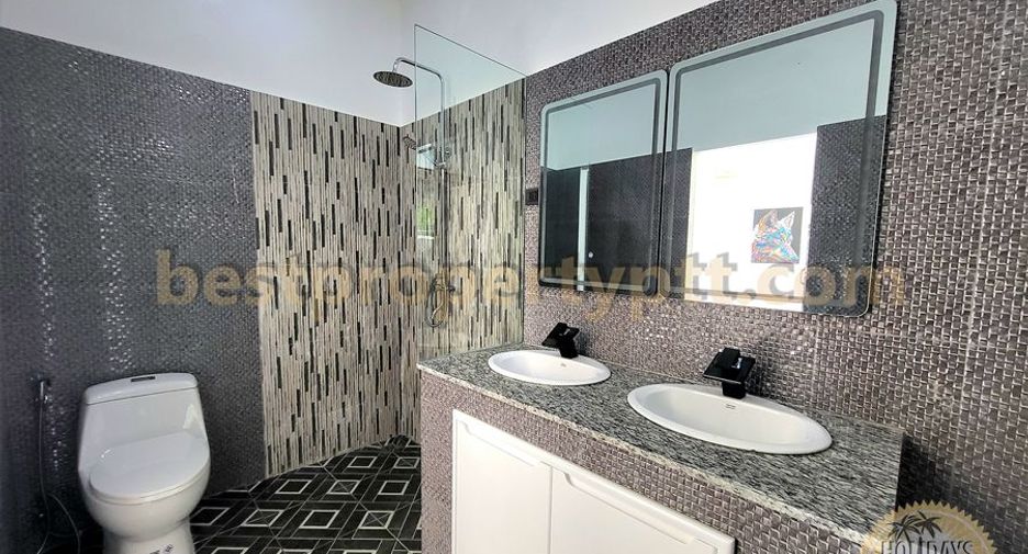 For sale 6 bedrooms villa in Bang Lamung, Chonburi
