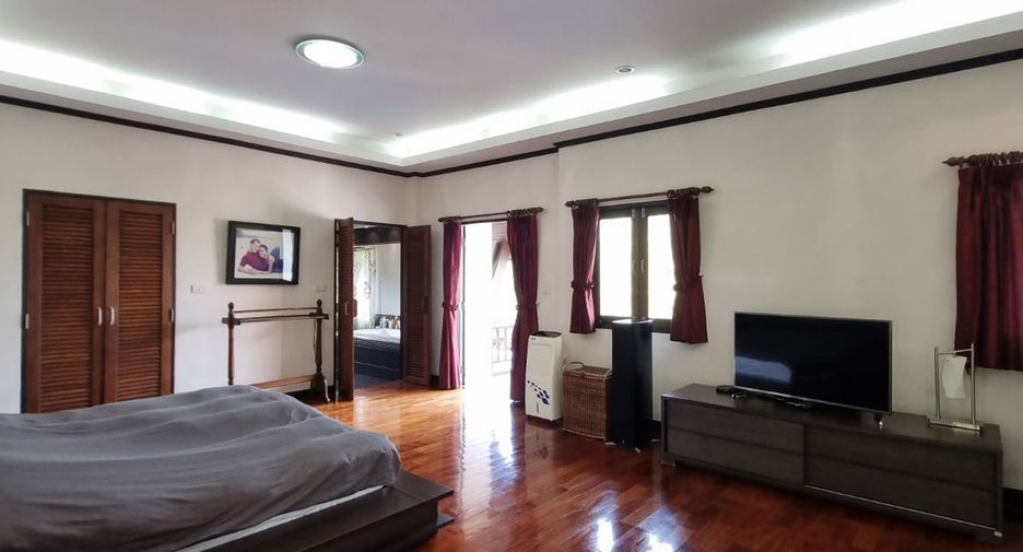 For sale 4 bedrooms house in Bang Sao Thong, Samut Prakan