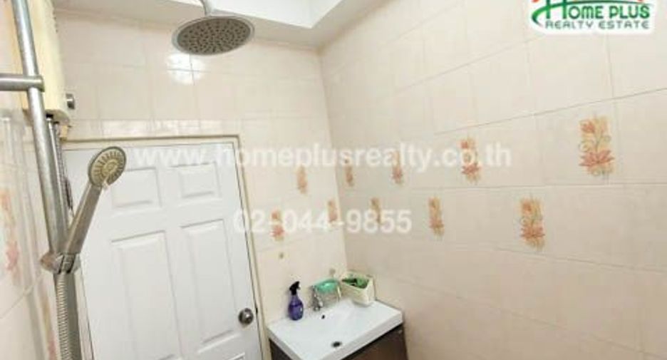 For sale 4 bed house in Pak Kret, Nonthaburi