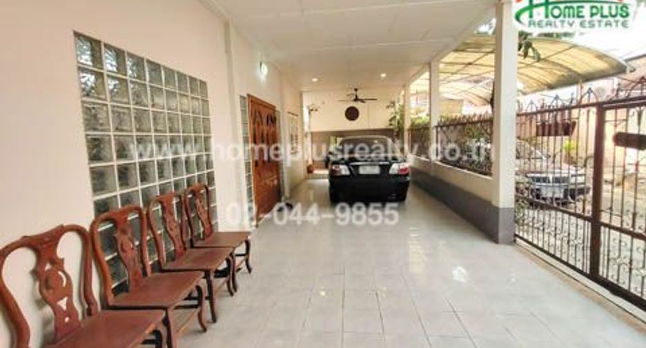 For sale 4 bed house in Pak Kret, Nonthaburi