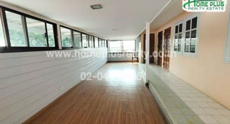 For sale 4 bed house in Pak Kret, Nonthaburi