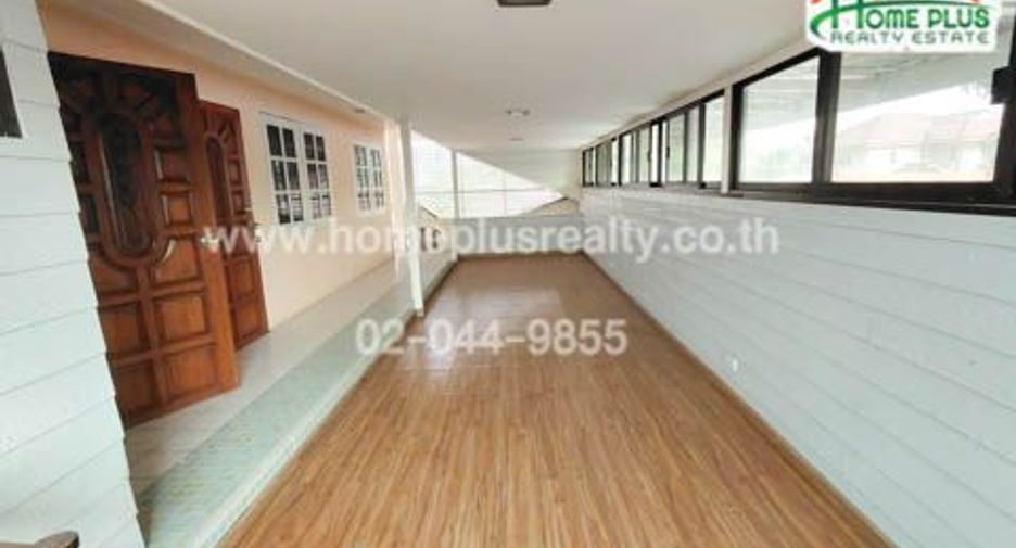 For sale 4 bed house in Pak Kret, Nonthaburi