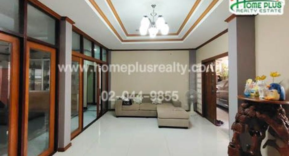 For sale 4 bed house in Pak Kret, Nonthaburi
