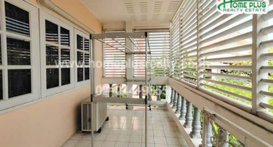 For sale 4 bed house in Pak Kret, Nonthaburi
