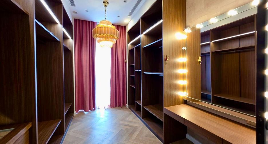 Продажа 2 спальни кондо в Кхлонг Тоеи, Бангкок