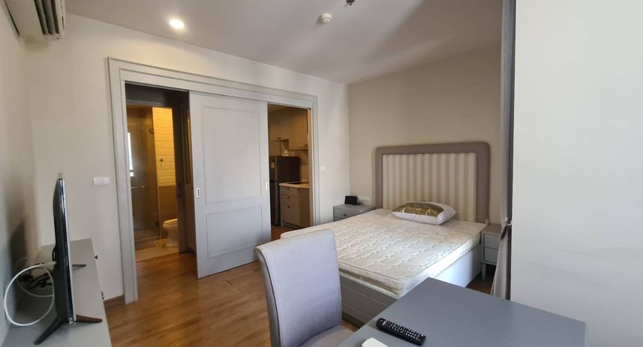 For sale 1 bed condo in Phaya Thai, Bangkok