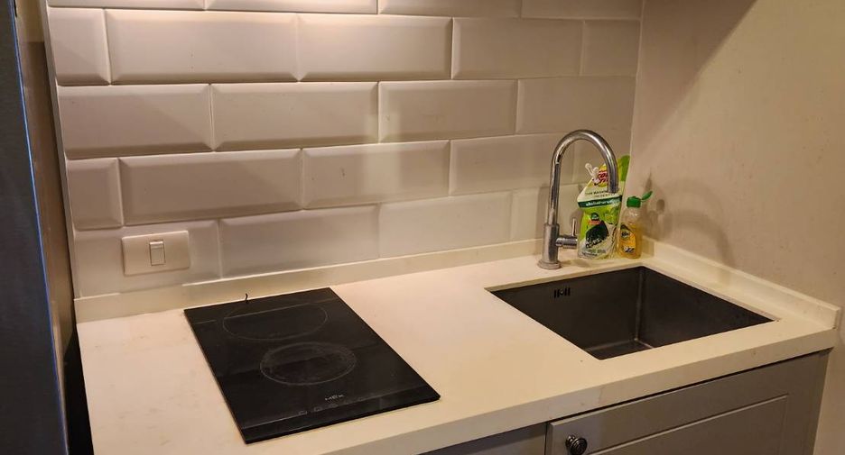 For sale 1 bed condo in Phaya Thai, Bangkok