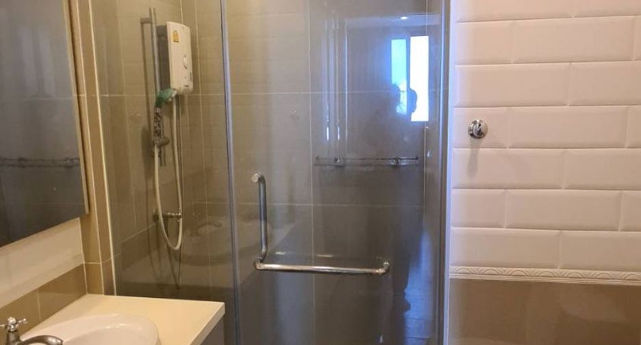 For sale 1 bed condo in Phaya Thai, Bangkok