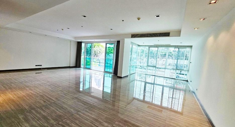 For sale 4 bedrooms condo in Khlong Toei, Bangkok