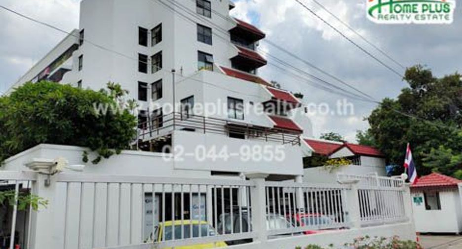 For sale 1 Beds condo in Wang Thonglang, Bangkok