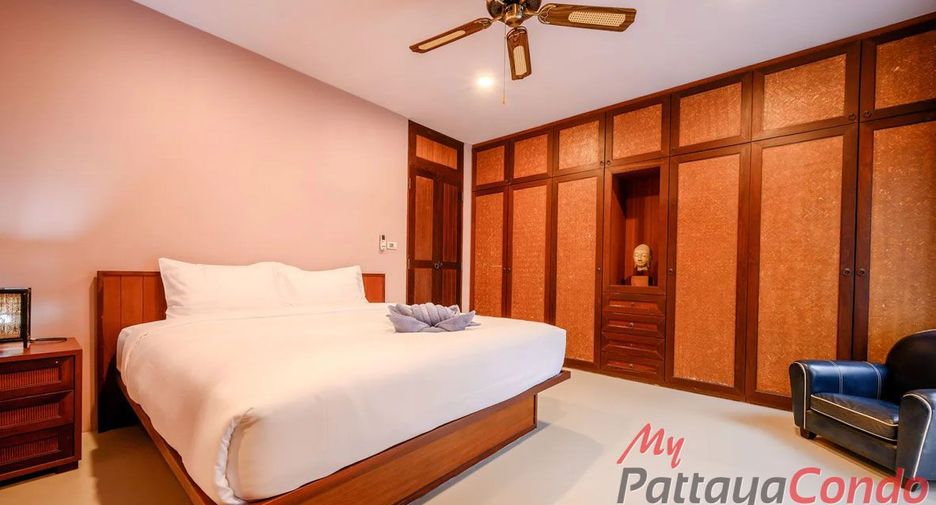 For sale 4 bedrooms house in Bang Lamung, Chonburi