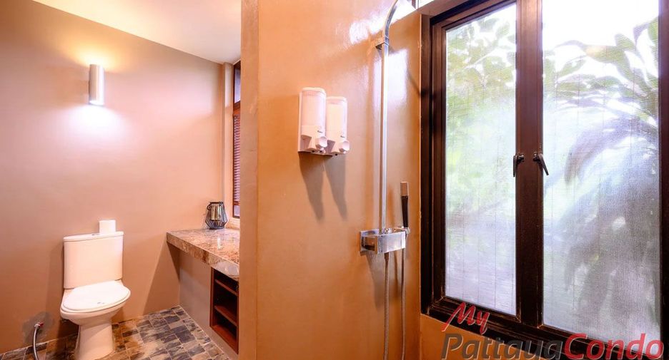 For sale 4 bedrooms house in Bang Lamung, Chonburi