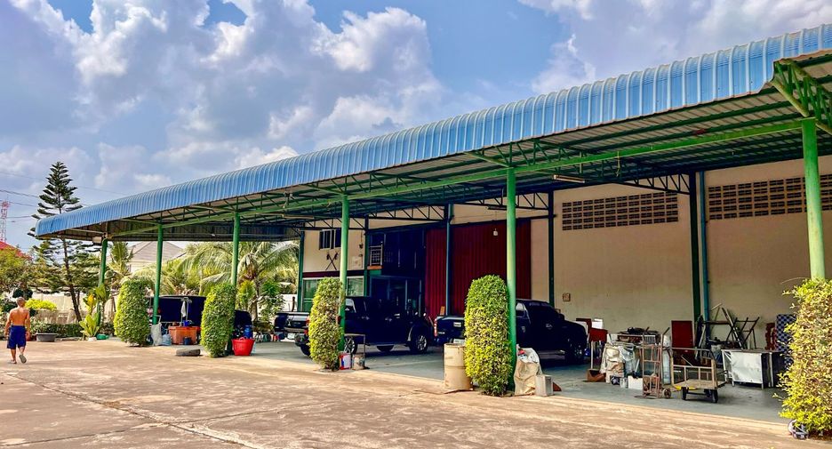 For rent and for sale land in Phanat Nikhom, Chonburi