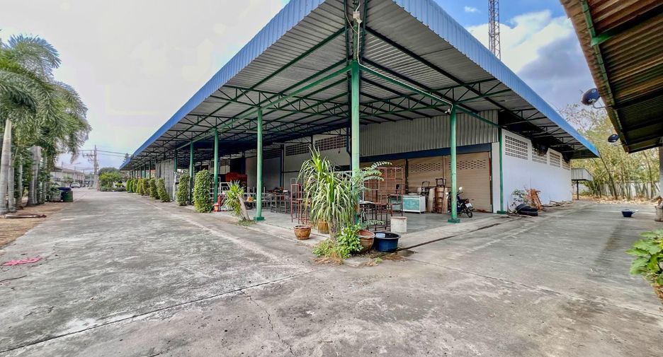 For rent and for sale land in Phanat Nikhom, Chonburi