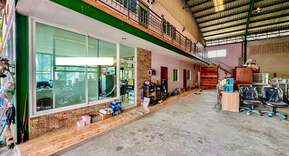 For rent and for sale land in Phanat Nikhom, Chonburi