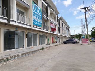 For rent and for sale 3 bedrooms retail Space in Si Racha, Chonburi