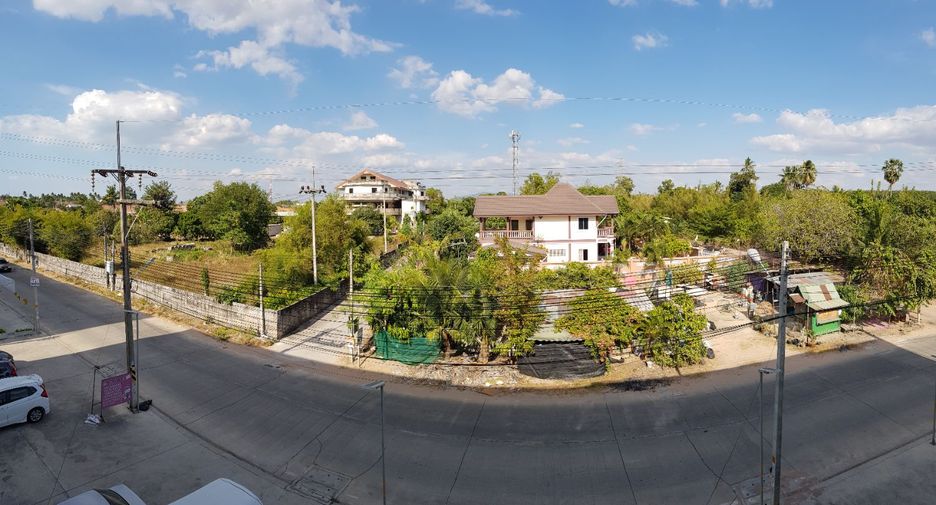 For rent and for sale 3 bedrooms retail Space in Si Racha, Chonburi