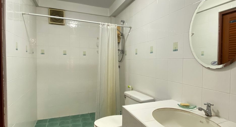 For rent and for sale 4 bedrooms house in San Sai, Chiang Mai