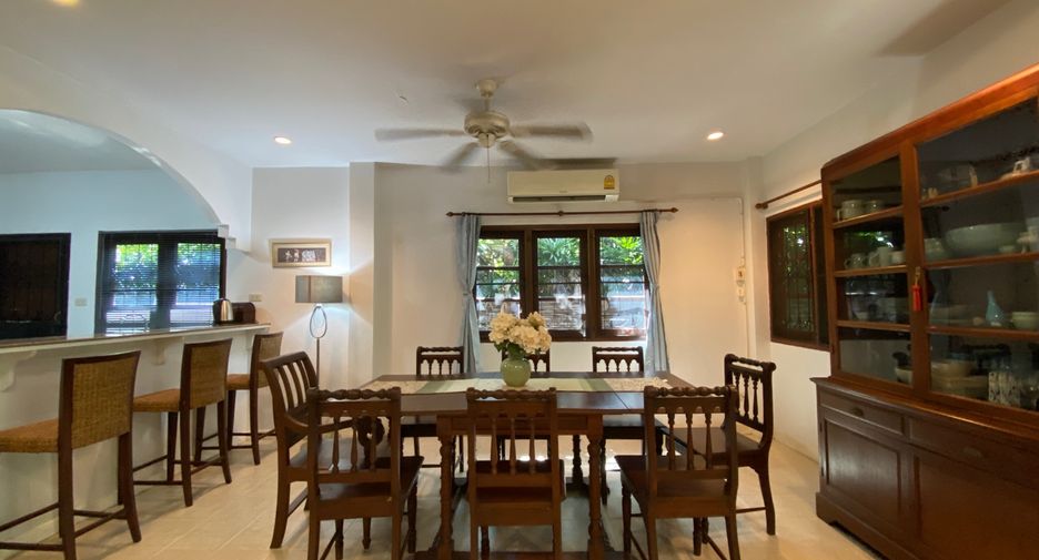 For rent and for sale 4 bedrooms house in San Sai, Chiang Mai