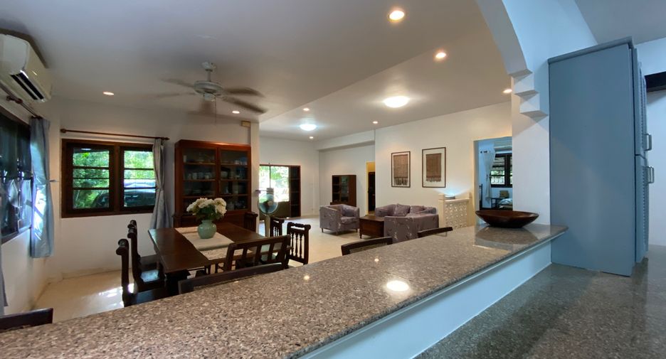 For rent and for sale 4 bedrooms house in San Sai, Chiang Mai