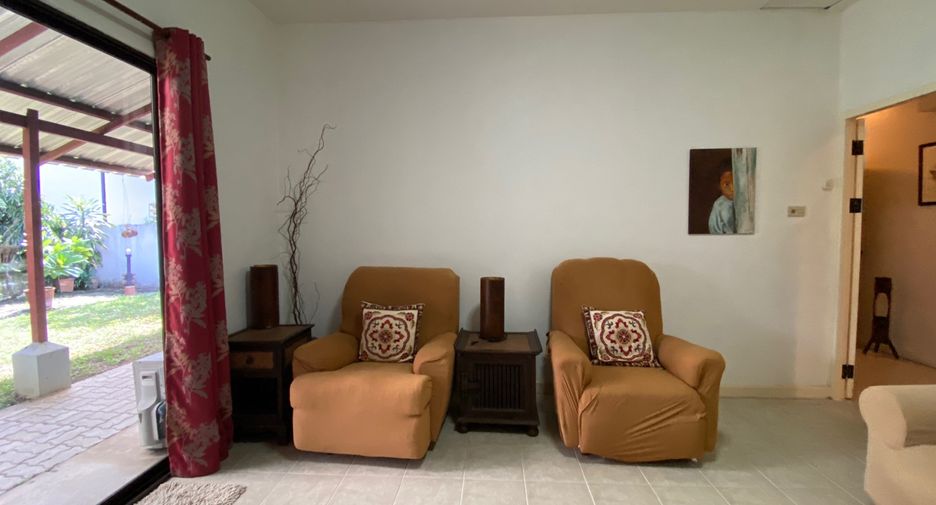 For rent and for sale 4 bedrooms house in San Sai, Chiang Mai