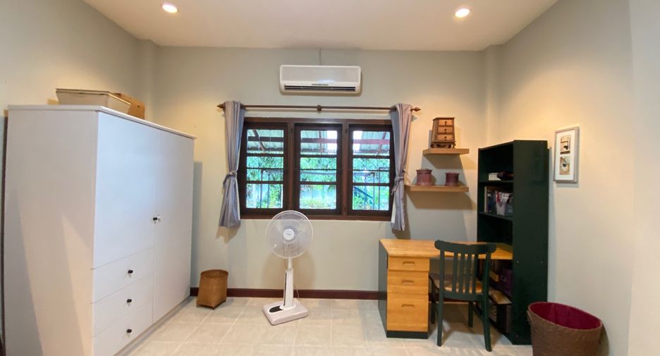 For rent and for sale 4 bedrooms house in San Sai, Chiang Mai