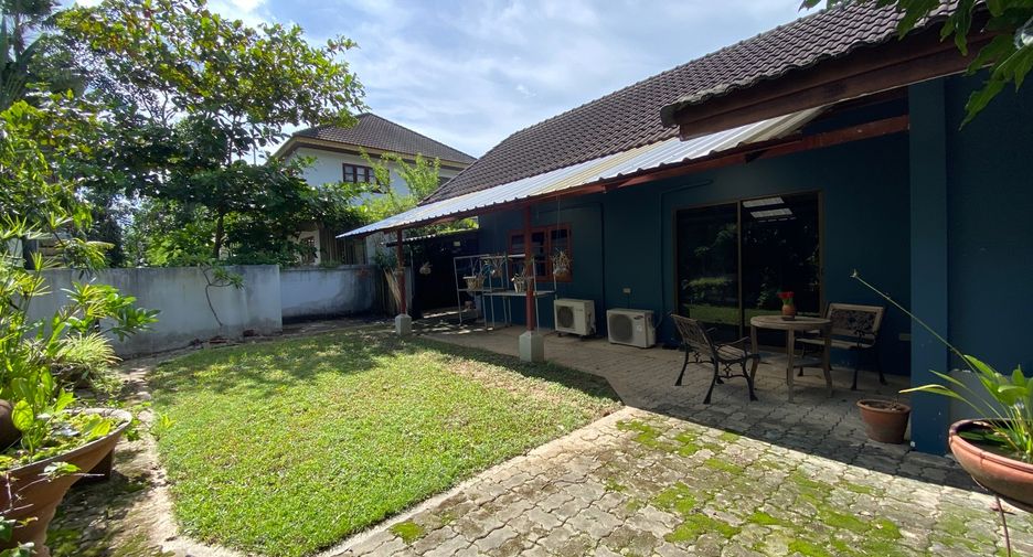 For rent and for sale 4 bedrooms house in San Sai, Chiang Mai