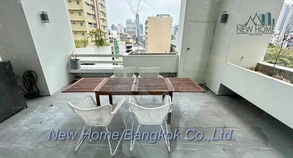 For sale 2 bedrooms condo in Khlong Toei, Bangkok