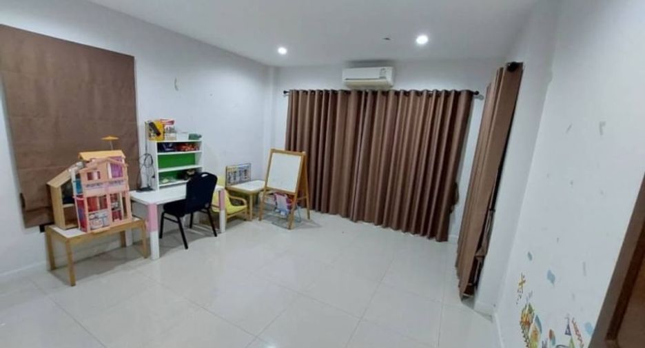 For rent and for sale 3 bed house in Si Racha, Chonburi