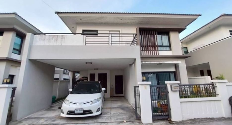 For rent and for sale 3 bed house in Si Racha, Chonburi