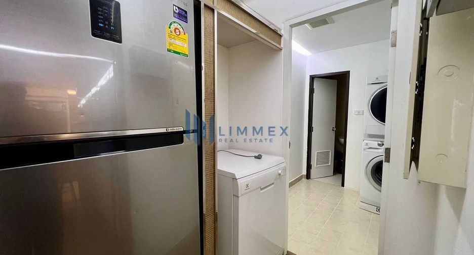 For rent そして for sale 3 Beds condo in Khlong Toei, Bangkok