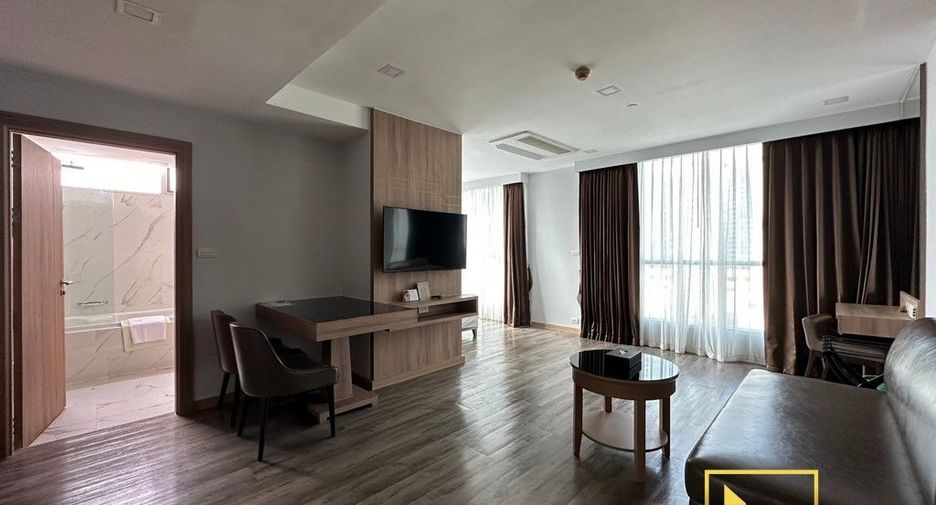 For rent 1 bed serviced apartment in Watthana, Bangkok