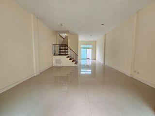 Продажа 3 спальни таунхаус в Mueang Nonthaburi, Нонтабури
