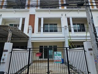 Продажа 3 спальни таунхаус в Mueang Nonthaburi, Нонтабури