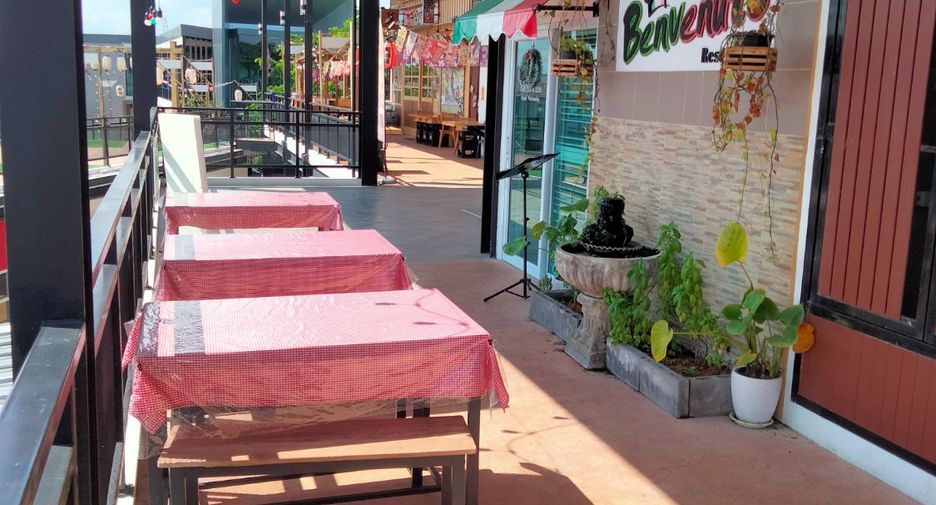 For rent retail Space in San Kamphaeng, Chiang Mai