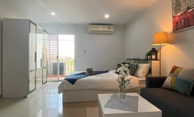 For sale 1 bed condo in Phra Khanong, Bangkok