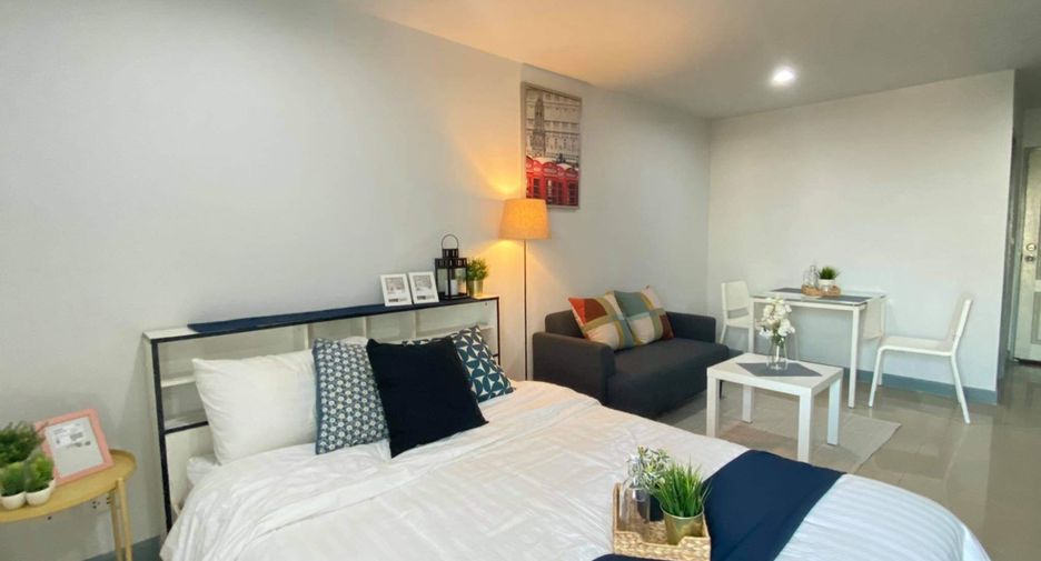 For sale 1 bed condo in Phra Khanong, Bangkok