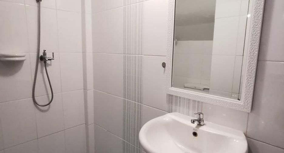 For rent 4 bedrooms townhouse in Watthana, Bangkok