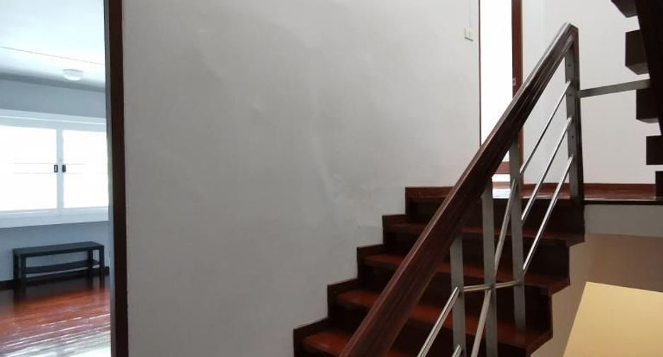 For rent 4 bedrooms townhouse in Watthana, Bangkok