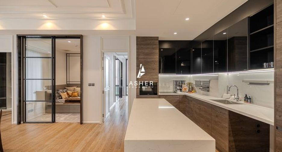 For sale 2 bedrooms condo in Pathum Wan, Bangkok