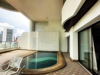Wohnung zur Miete mit 2 Zimmer in Khlong Toei, Bangkok
