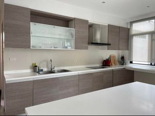 For rent 4 bedrooms villa in Watthana, Bangkok