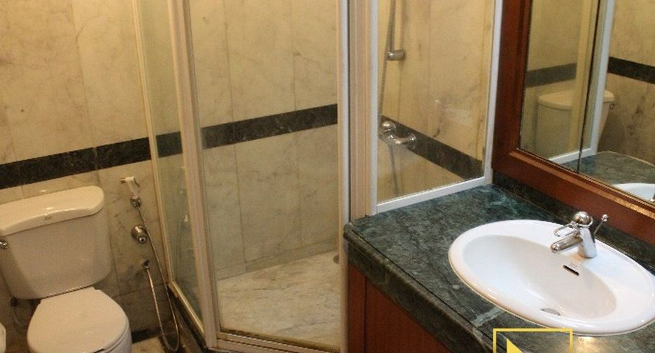 Condo en alquiler de 2 habitaciones en Pathum Wan, Bangkok