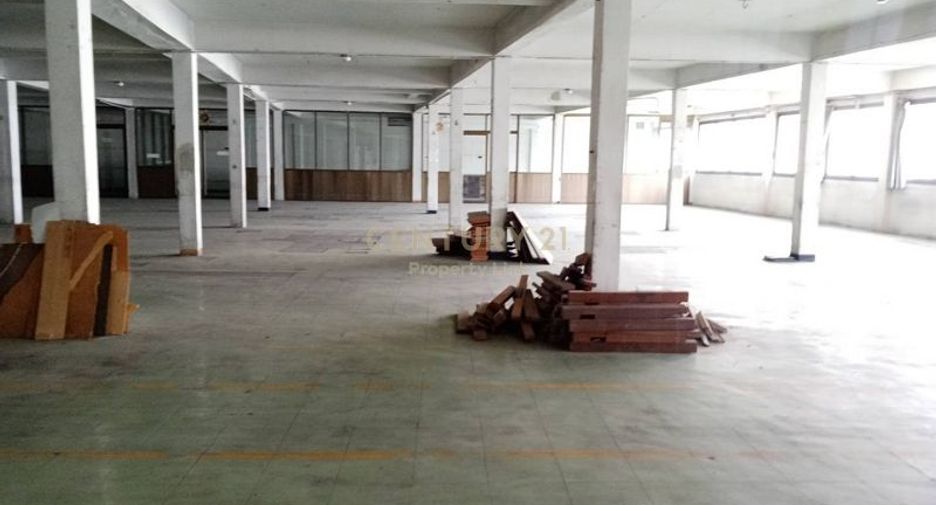 For sale 2 bedrooms retail Space in Yan Nawa, Bangkok