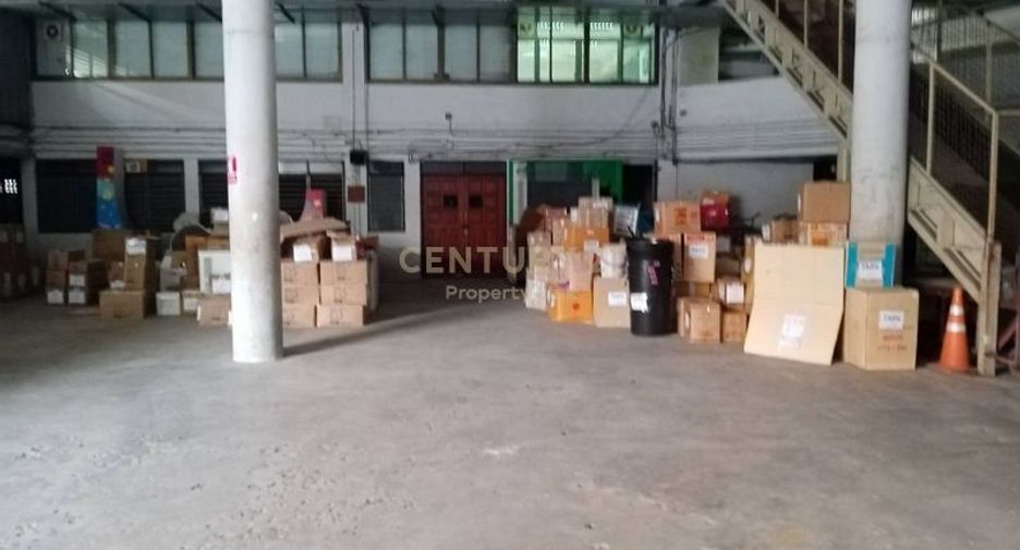 For sale 2 bedrooms retail Space in Yan Nawa, Bangkok
