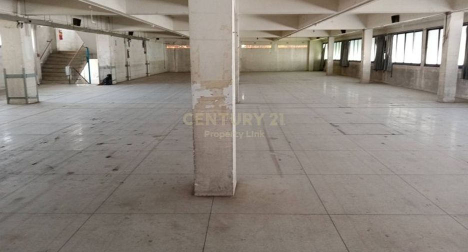 For sale 2 bedrooms retail Space in Yan Nawa, Bangkok