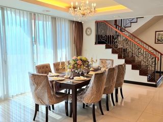For rent 4 bed serviced apartment in Watthana, Bangkok