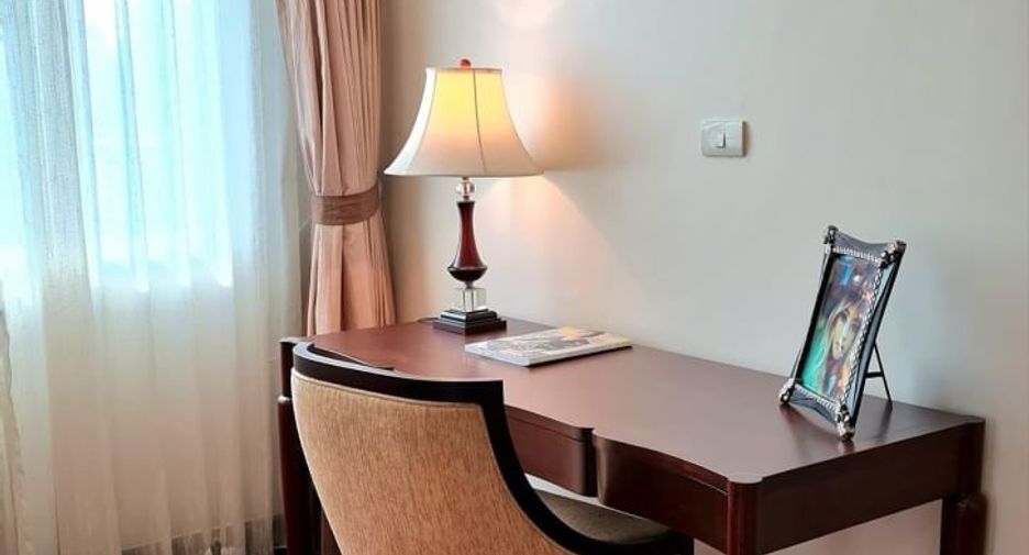 Apartamento con servicios en alquiler de 4 habitaciones en Watthana, Bangkok