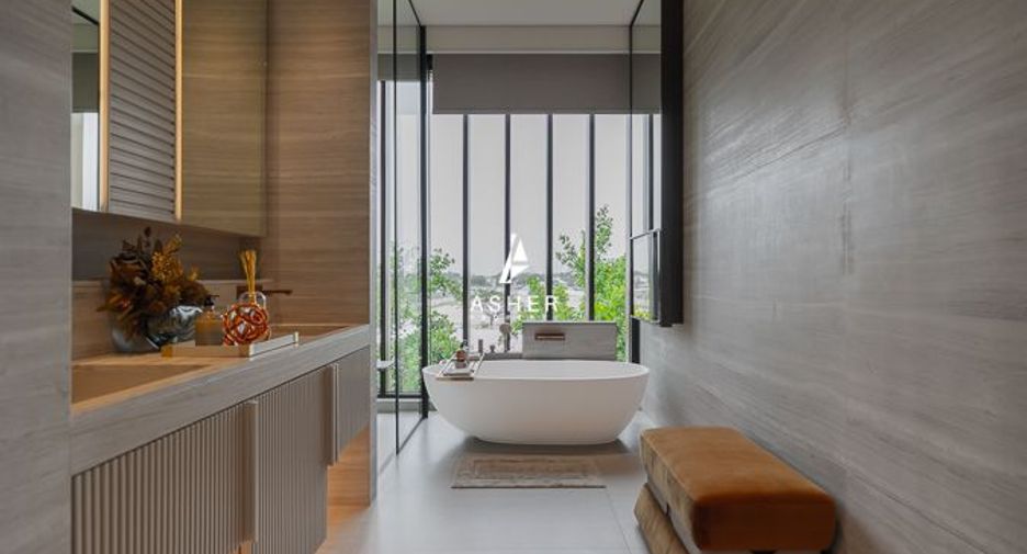 For sale 5 bedrooms house in Bang Phli, Samut Prakan